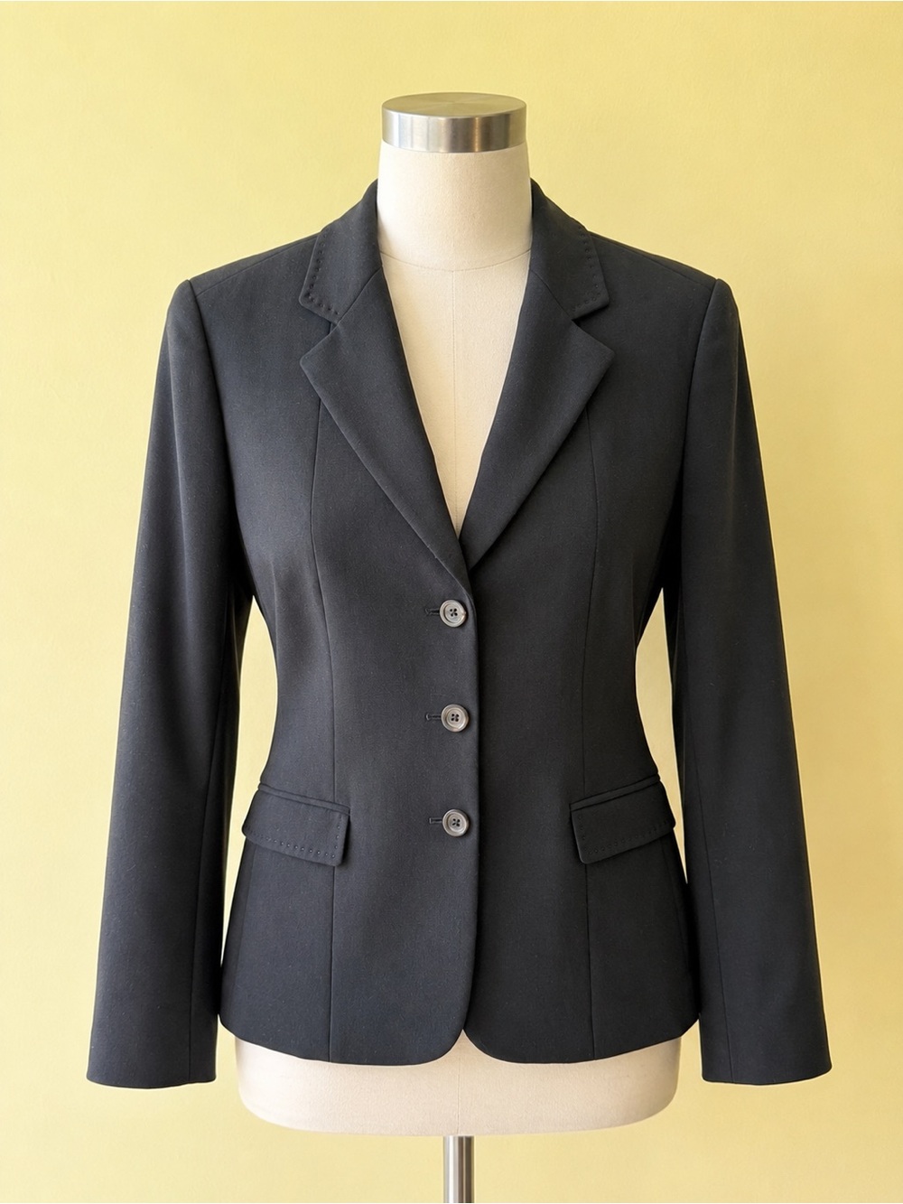 Elie Tahari Black Tailored Blazer Pick-Stitch Detail Size 6
